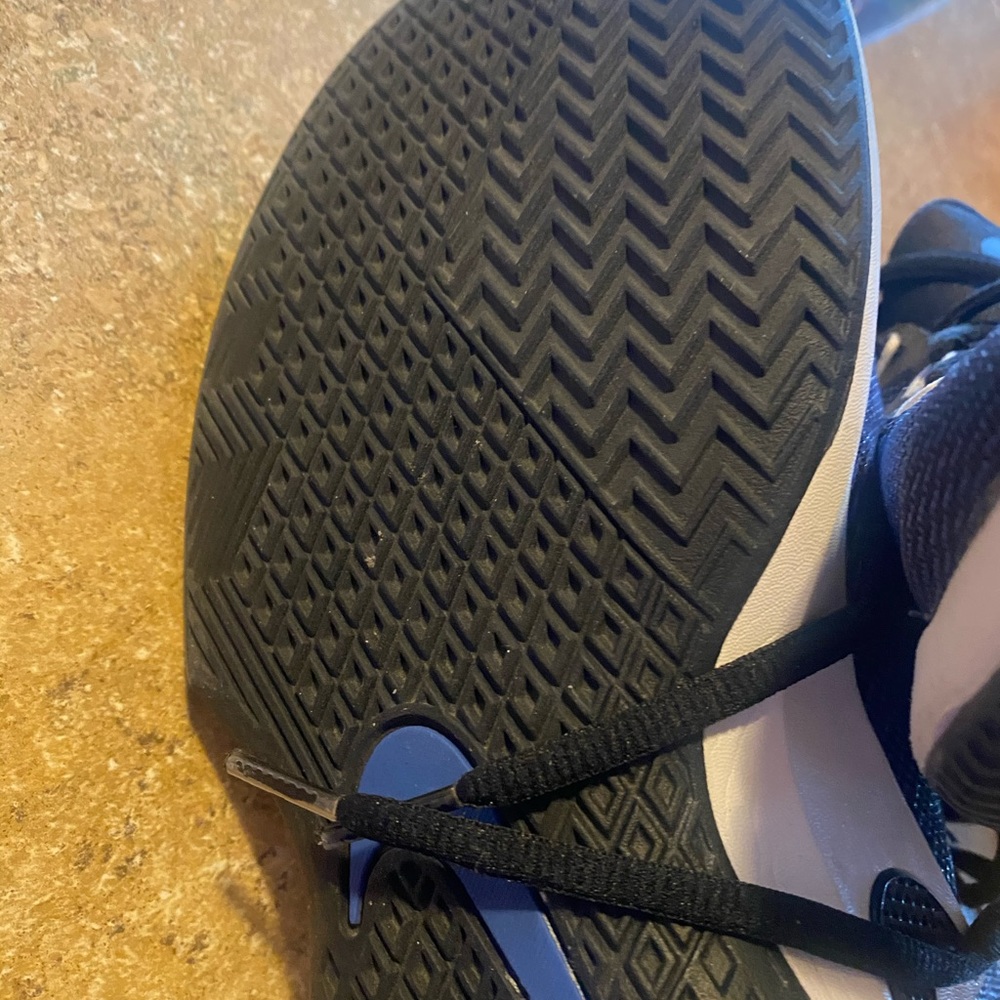 Used - Picture 2 of 3